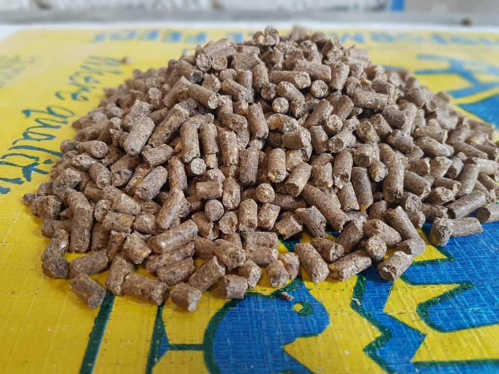 X LAYER HI PELLETS 40KG
